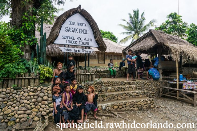 Desa Wisata Sasak Ende, Harmoni Tradisi dan Pariwisata